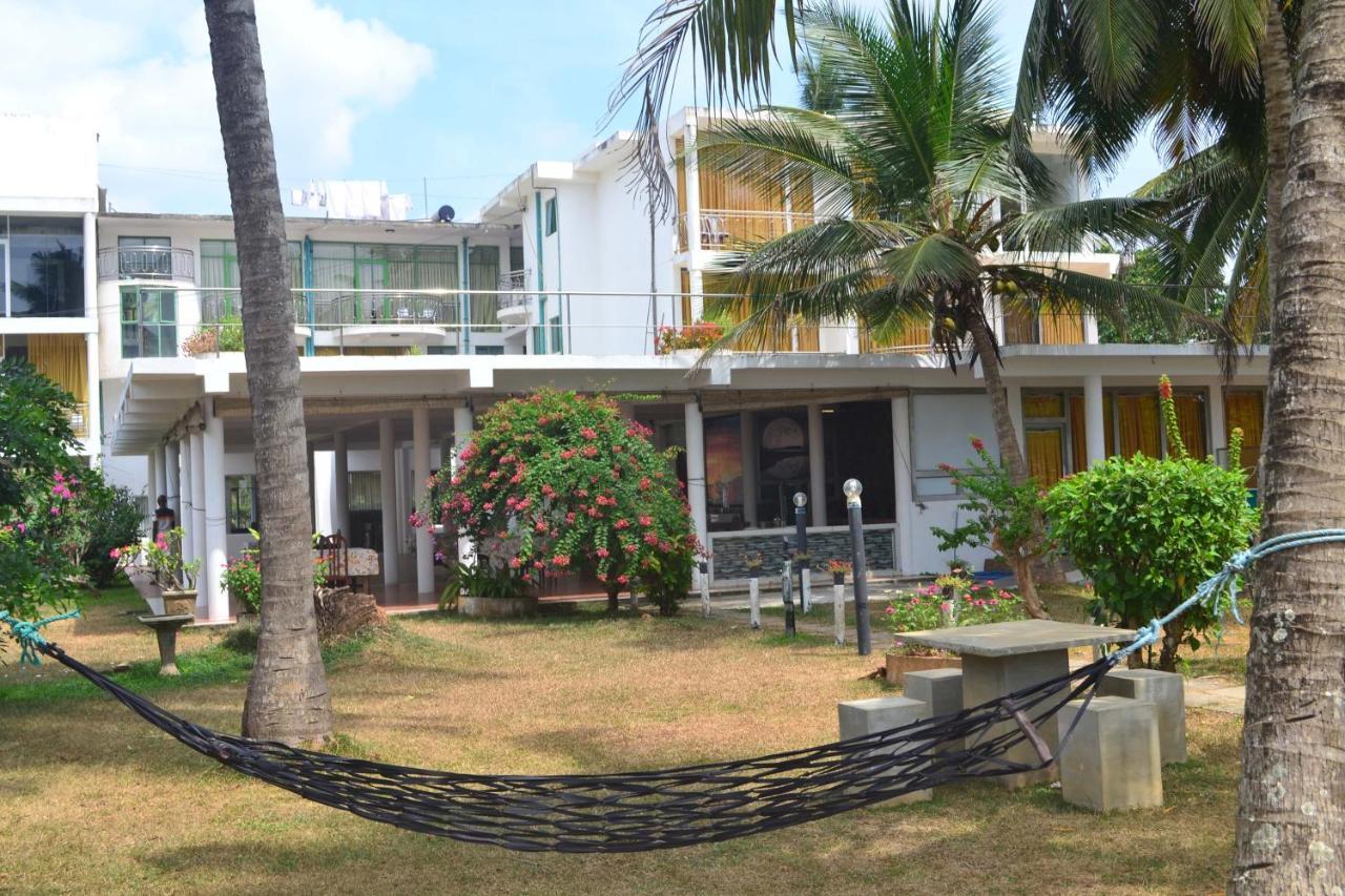 Villa Jayananda 迪克韦勒 外观 照片